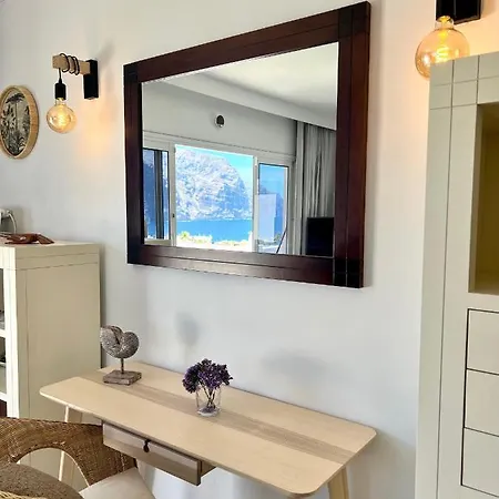 Luxury Penthouse With Breathtaking Views And Huge Private Terraces Puerto de Santiago (Tenerife)