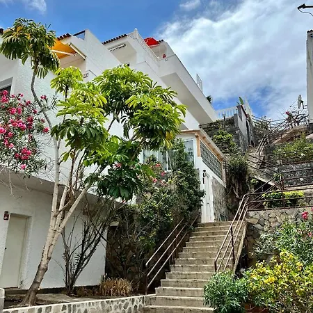 Luxury Penthouse With Breathtaking Views And Huge Private Terraces Puerto de Santiago (Tenerife)